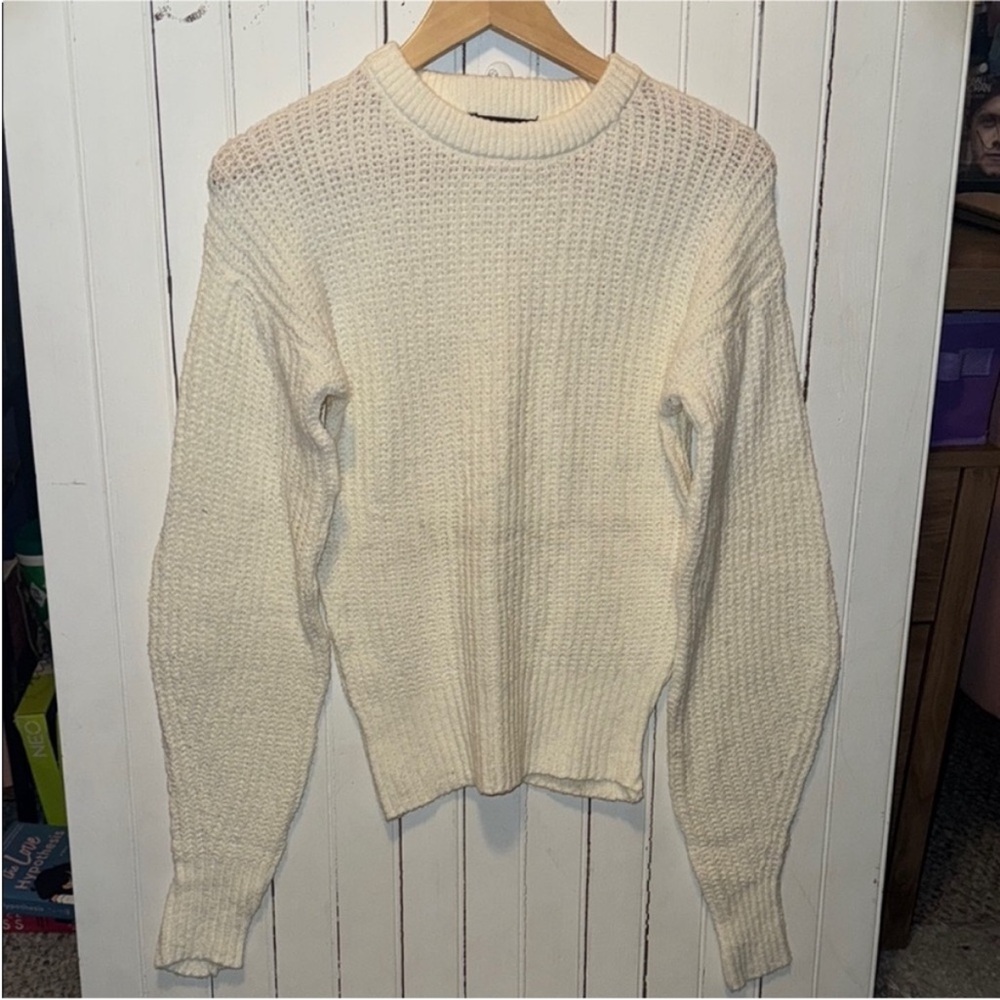 Zara Crewneck Sweater White Size L